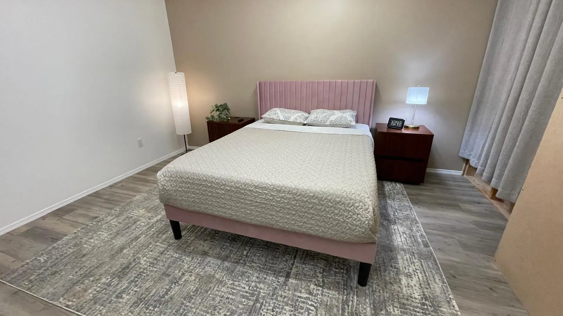 بيت شباب Doho Suites هونولولو